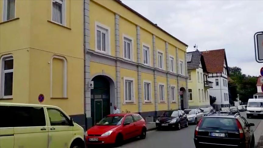 ألمانيا:  مجهولون يعتدون على مسجد ويمزقون نسخة من القرآن الكريم ..